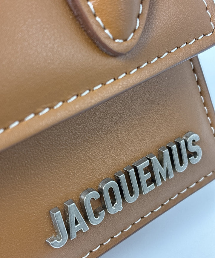 JACQUEMUS กระเป๋าสะพาย