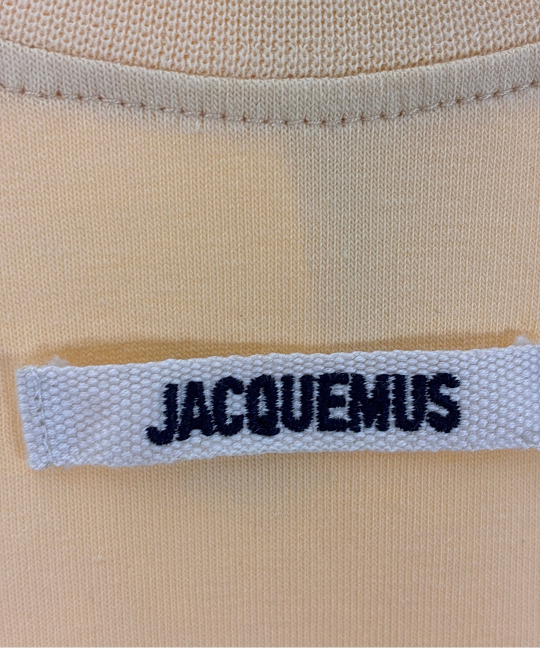 JACQUEMUS เสื้อยืด/เสื้อท็อปส์