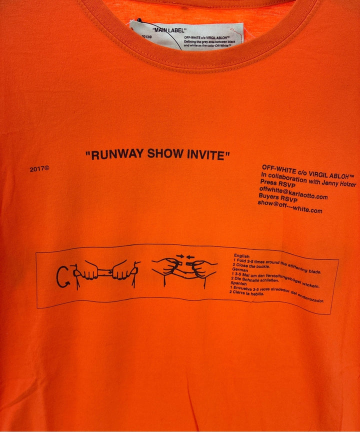 OFF-WHITE เสื้อยืด/เสื้อท็อปส์