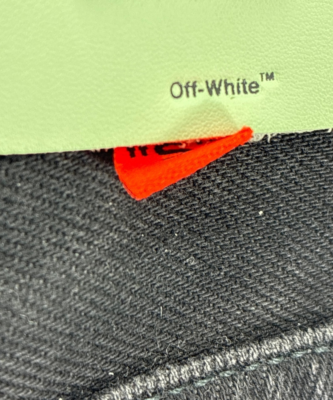 OFF-WHITE ยีนส์