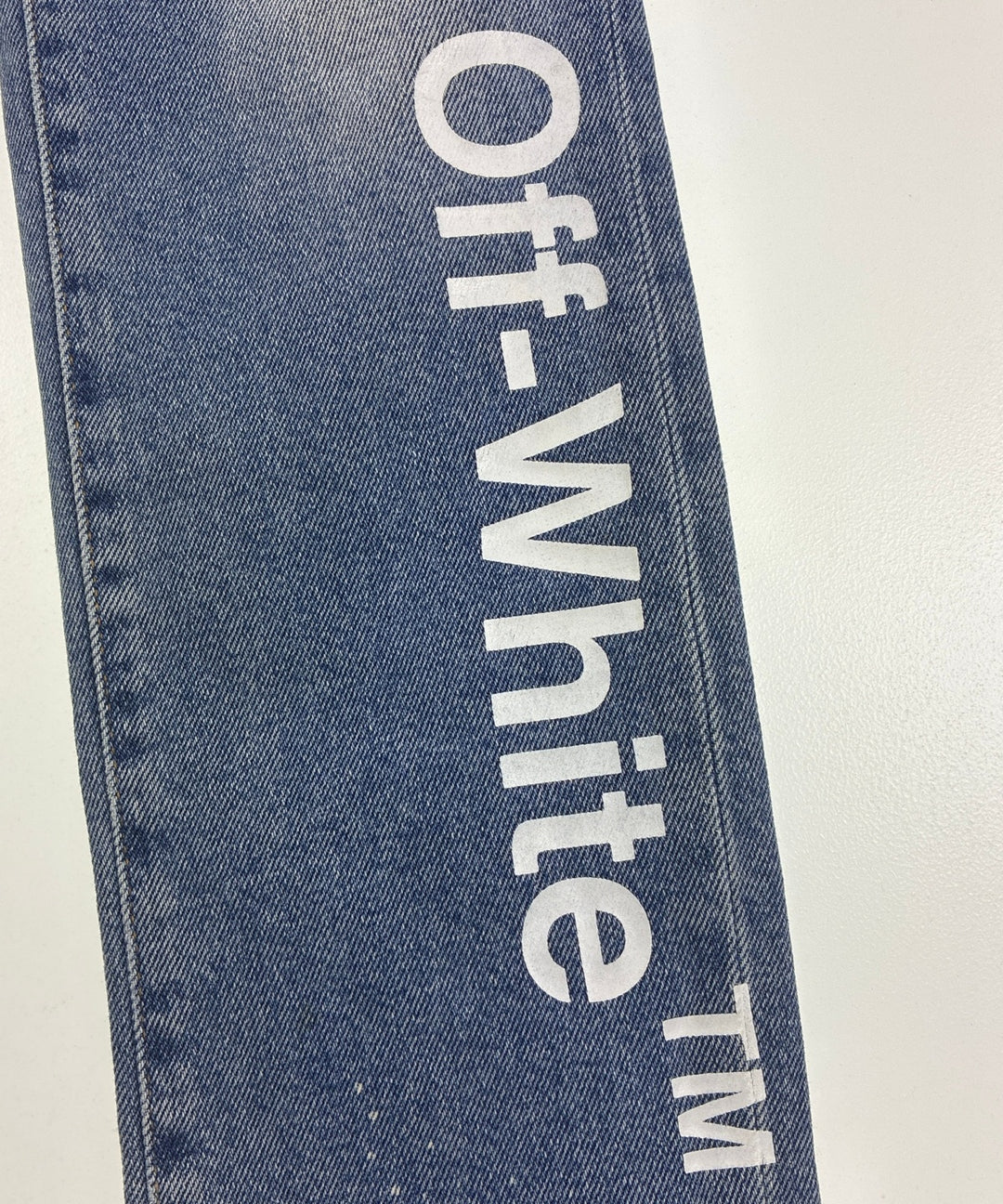 OFF-WHITE ยีนส์