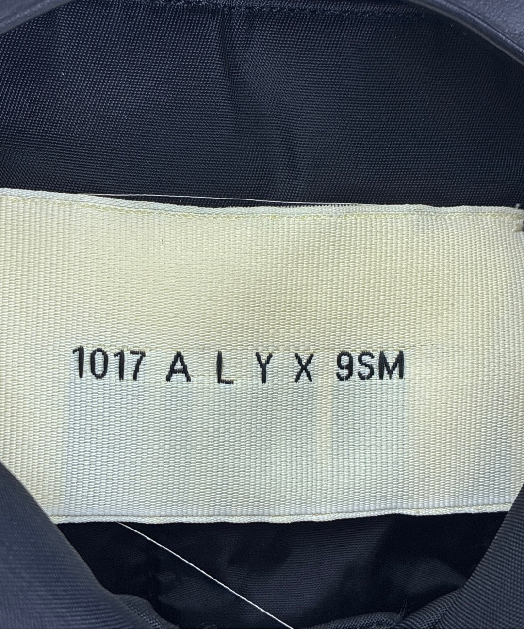 ALYX แจ็คเก็ตเบลาส์