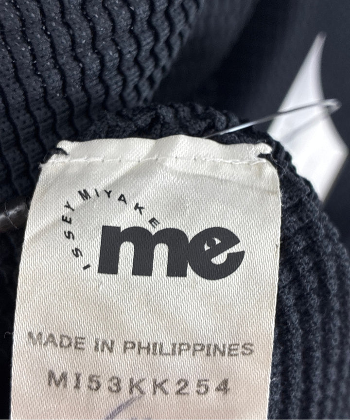 me ISSEY MIYAKE เสื้อยืด/เสื้อท็อปส์