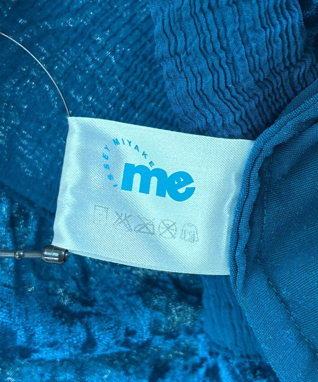 me ISSEY MIYAKE ชุดเดรส