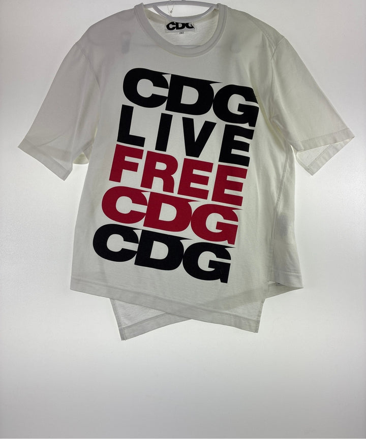 CDG เสื้อยืด/เสื้อท็อปส์