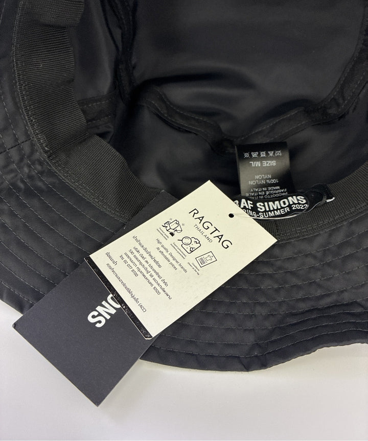 RAF SIMONS หมวกแก๊ป