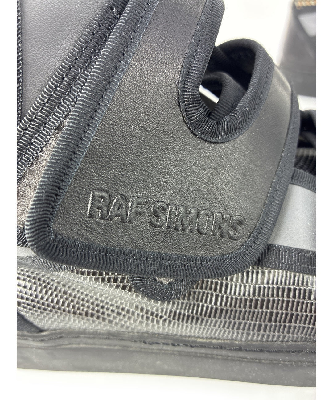 RAF SIMONS รองเท้าผ้าใบ