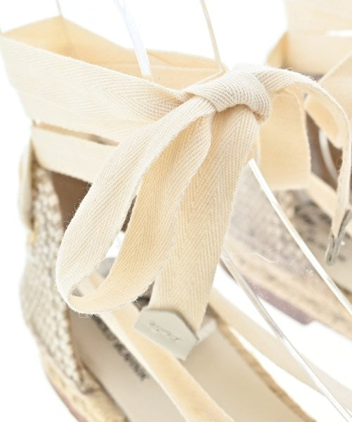MANOLO BLAHNIK รองเท้าแตะ
