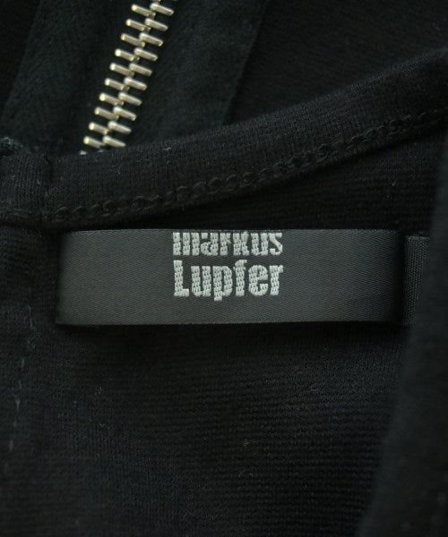 MARKUS LUPFER เสื้อยืด/เสื้อท็อปส์
