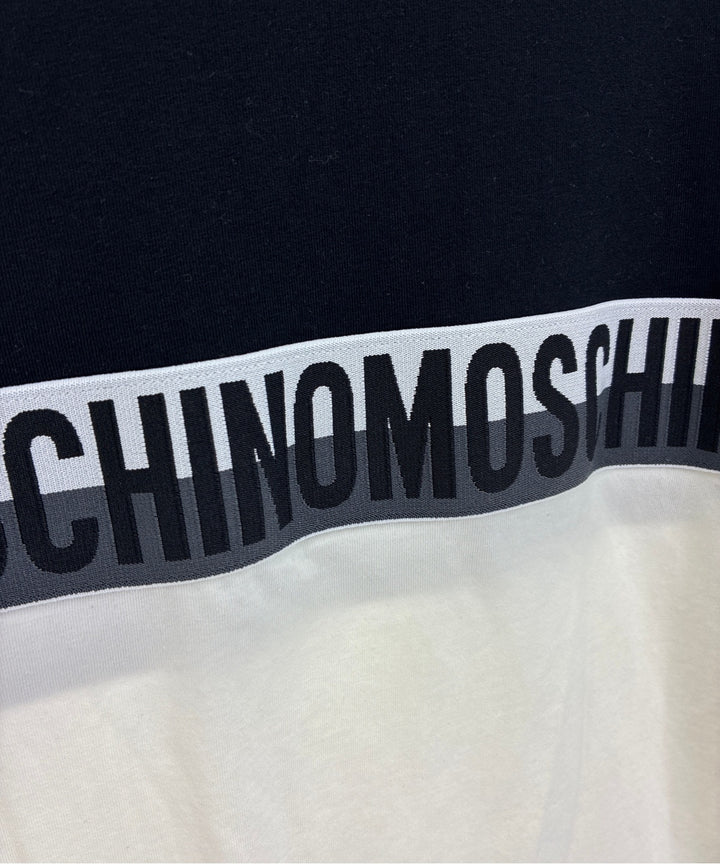 MOSCHINO เสื้อยืด/เสื้อท็อปส์