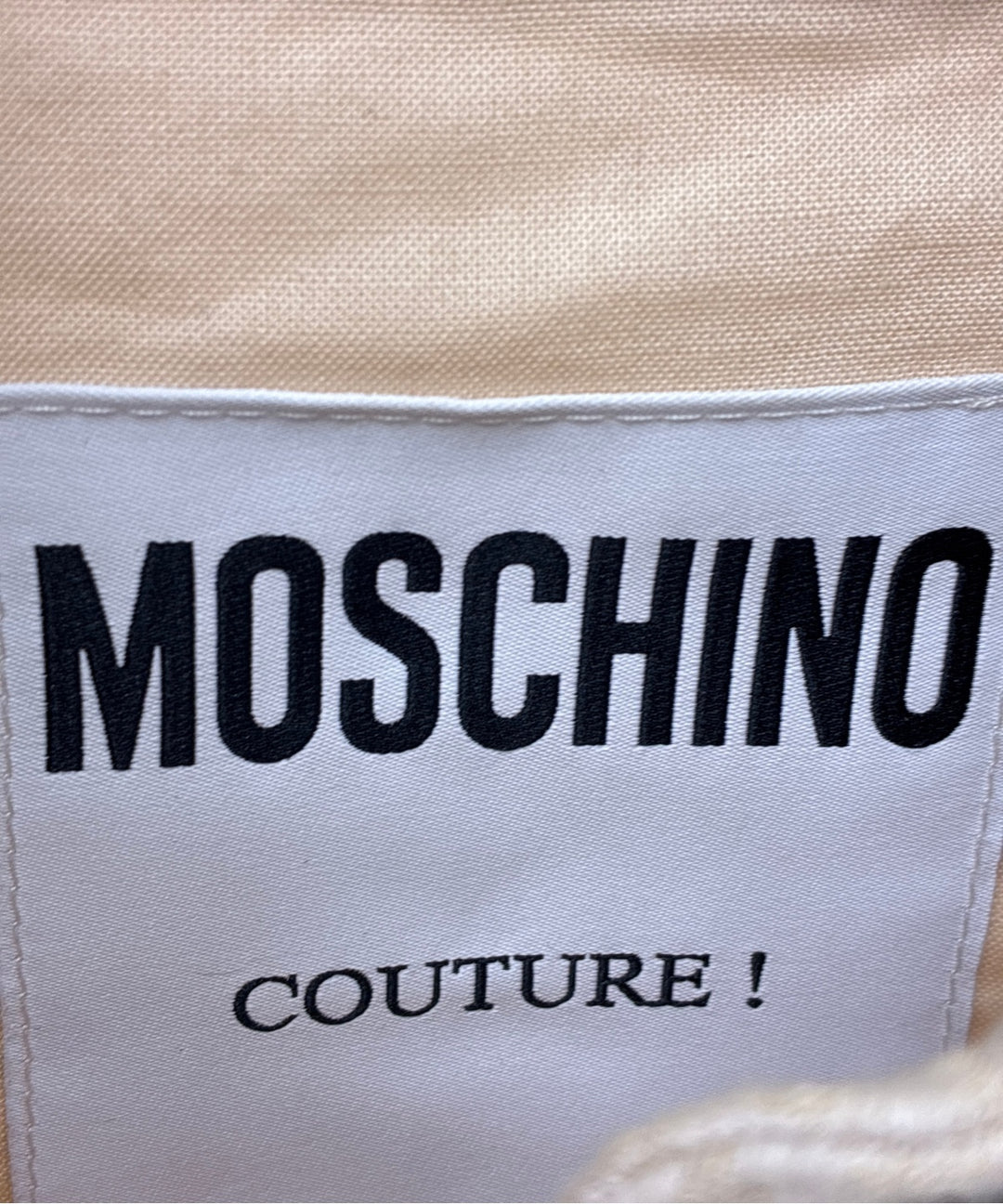 MOSCHINO เสื้อลำลอง