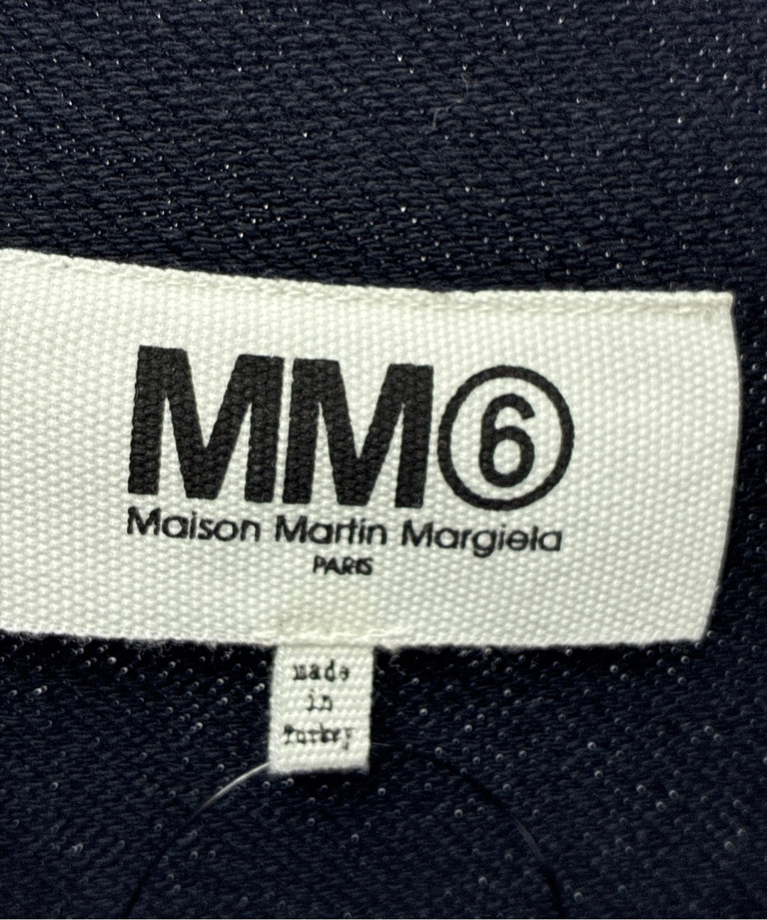 MM6 ชุดเดรส