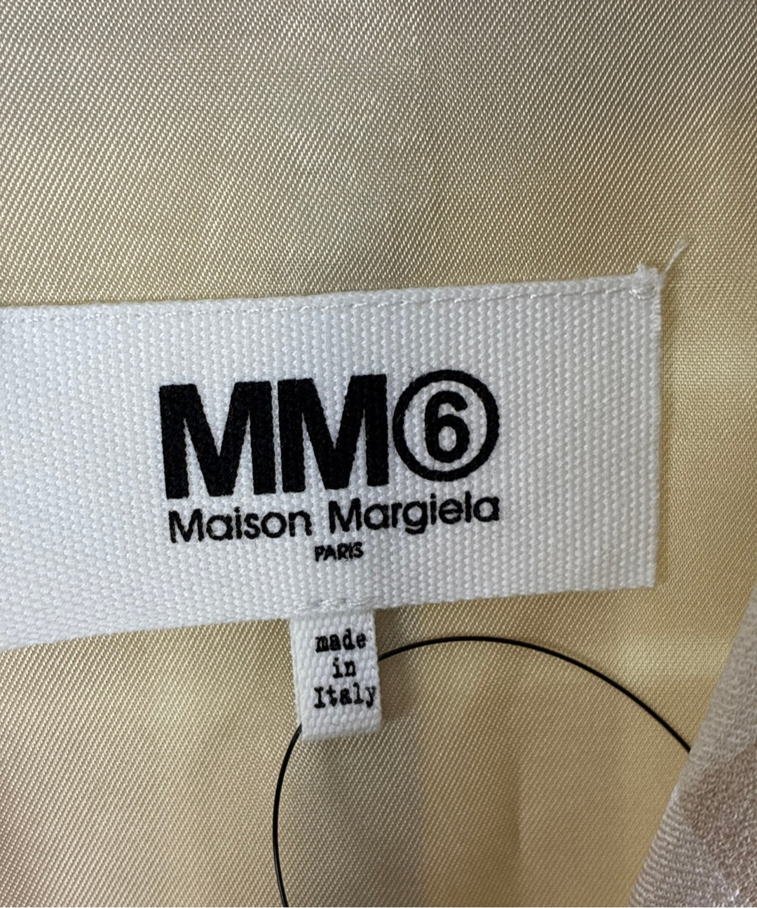 MM6 แจ็คเก็ต
