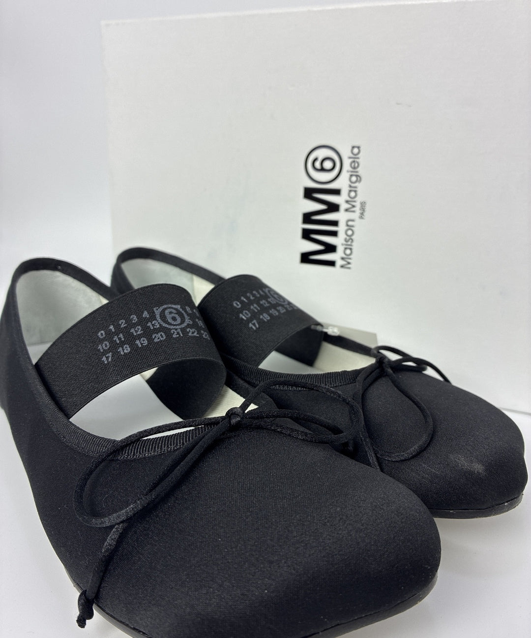 MM6 รองเท้าบัลเล่ต์/รองเท้าโอเปร่า
