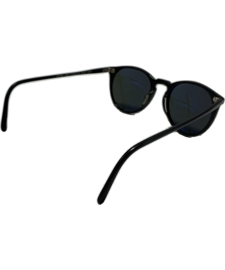 OLIVER PEOPLES แว่นกันแดด