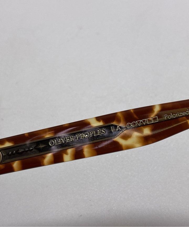 OLIVER PEOPLES แว่นกันแดด
