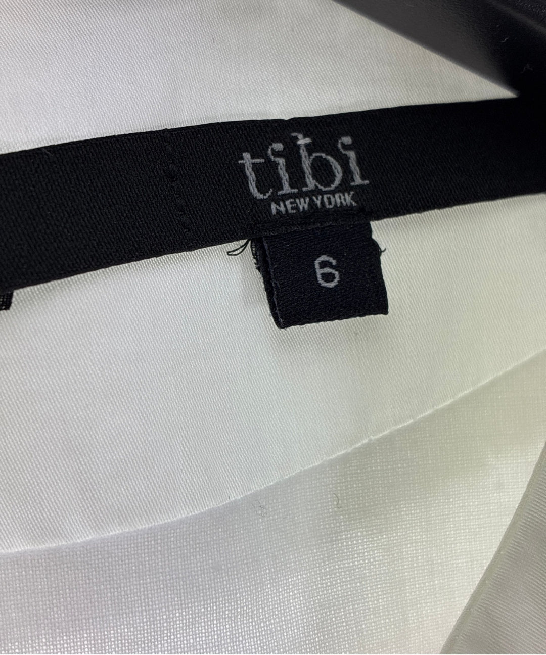 tibi เสื้อสตรี