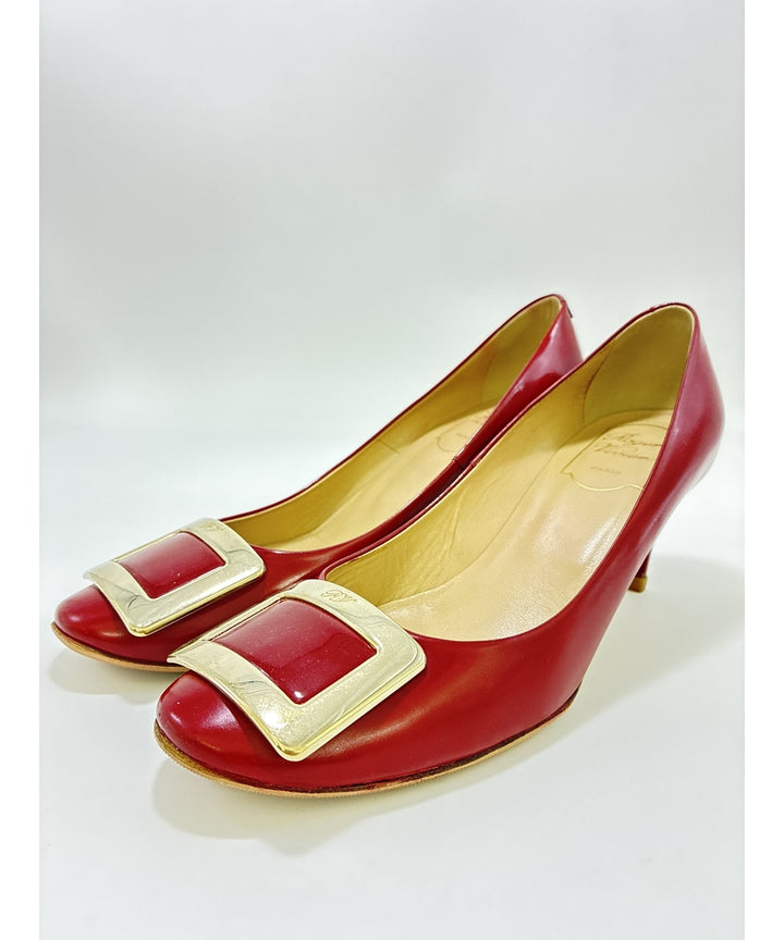 Roger Vivier รองเท้าส้นสูง