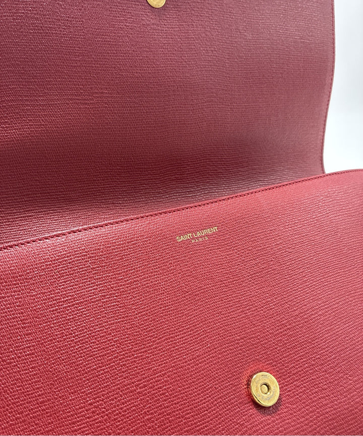 Saint Laurent Paris คลัตช์
