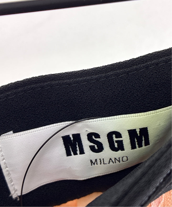 MSGM กระโปรงยาวถึงเข่า