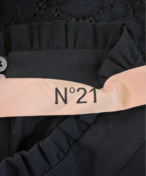 Nﾟ 21 เสื้อสตรี