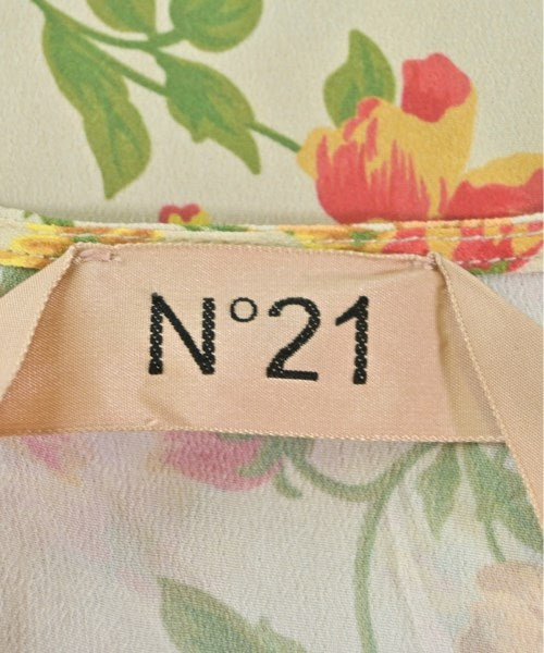 Nﾟ 21 เสื้อสตรี