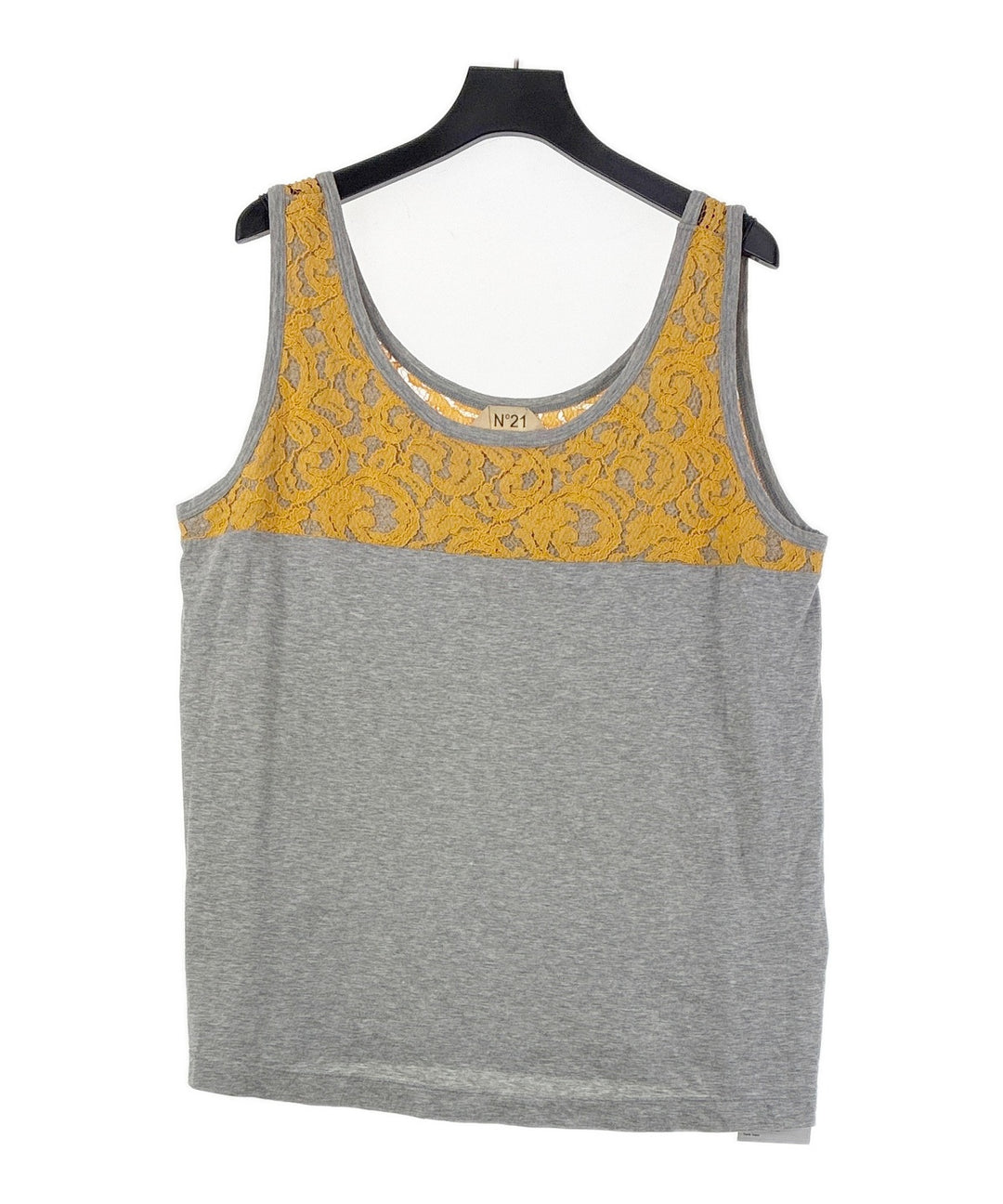 Nﾟ 21 เสื้อกล้าม