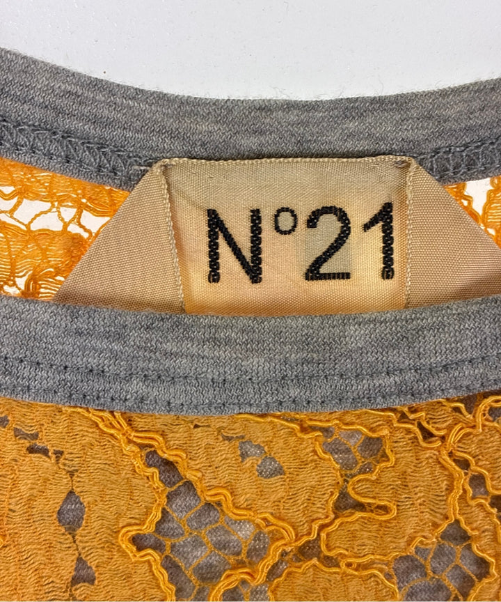 Nﾟ 21 เสื้อกล้าม