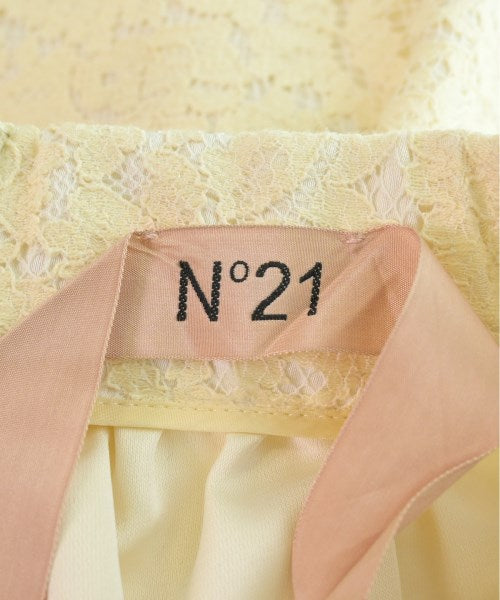 Nﾟ 21 กระโปรงสั้น