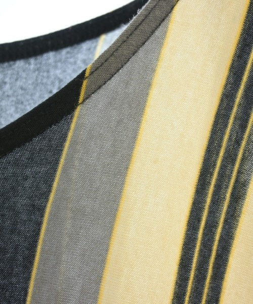 PLEATS PLEASE เสื้อยืด/เสื้อท็อปส์