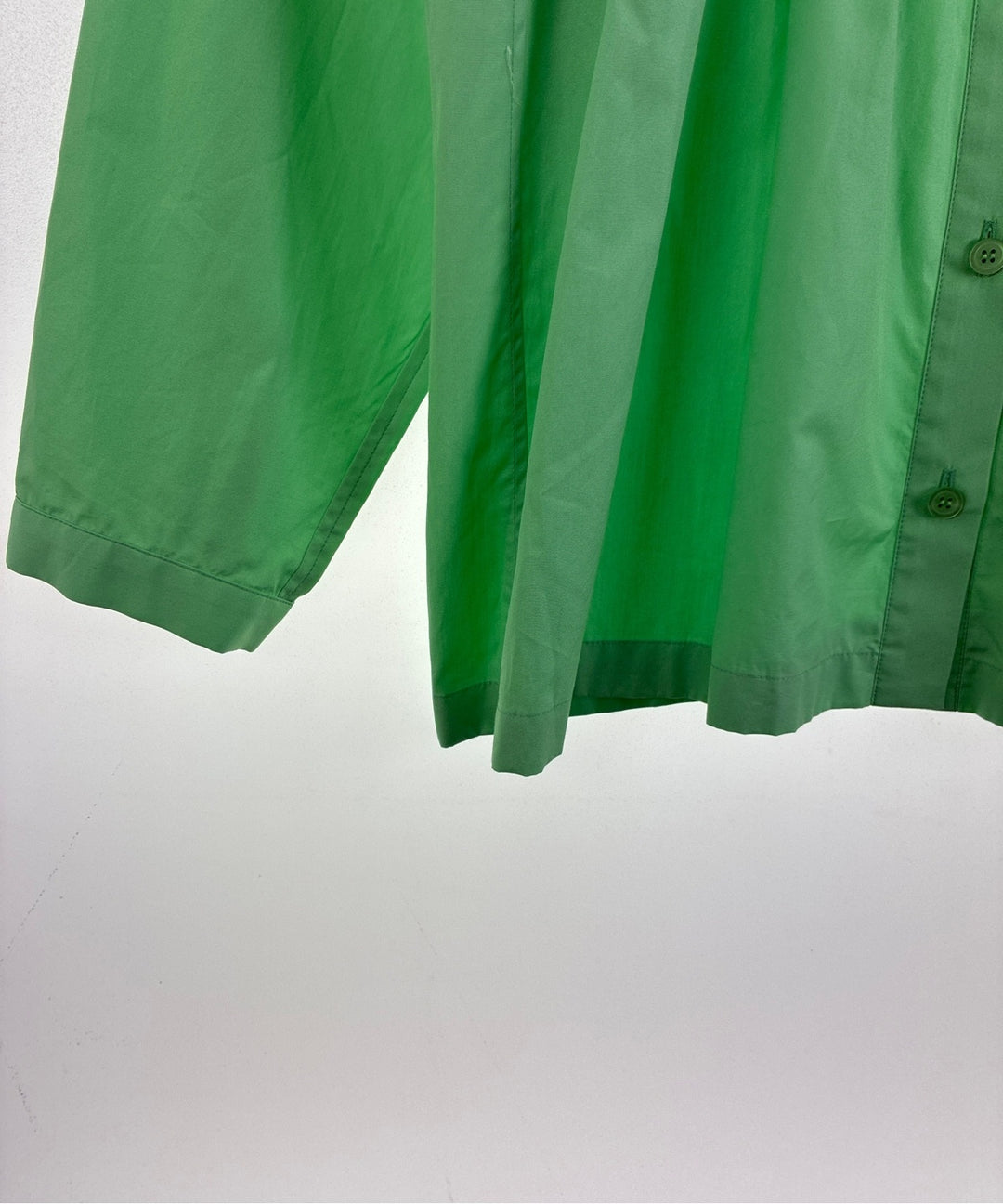 PLEATS PLEASE เสื้อลำลอง