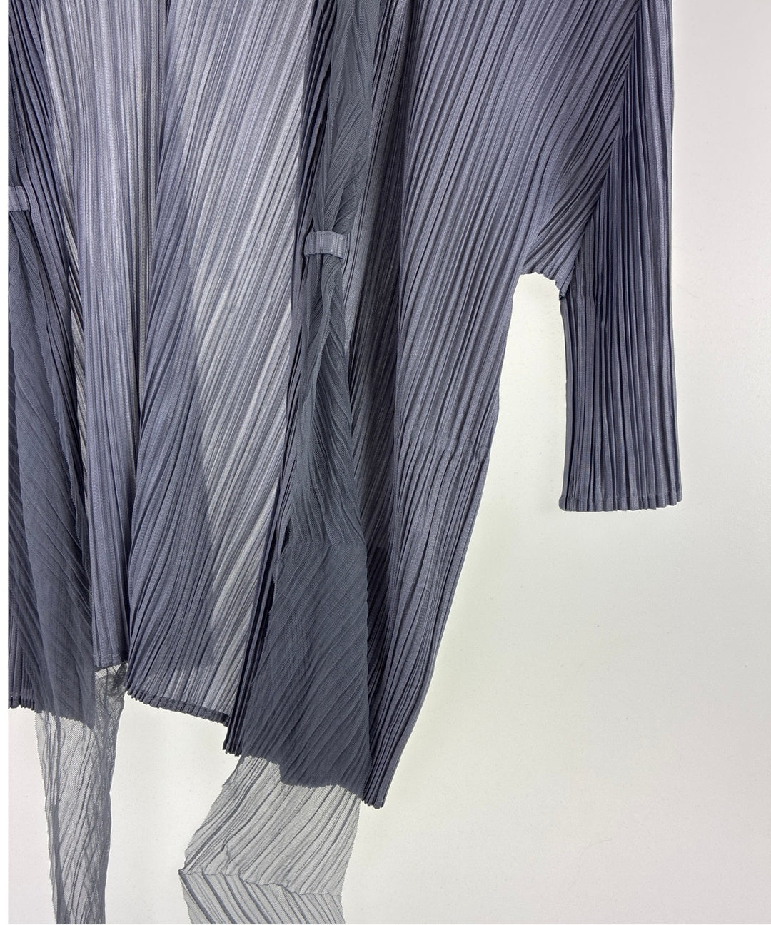 PLEATS PLEASE เสื้อสตรี