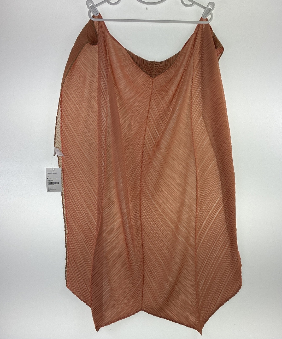 PLEATS PLEASE ผ้าคลุมไหล่