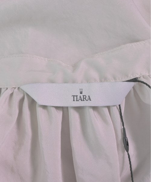 Tiara เสื้อสตรี