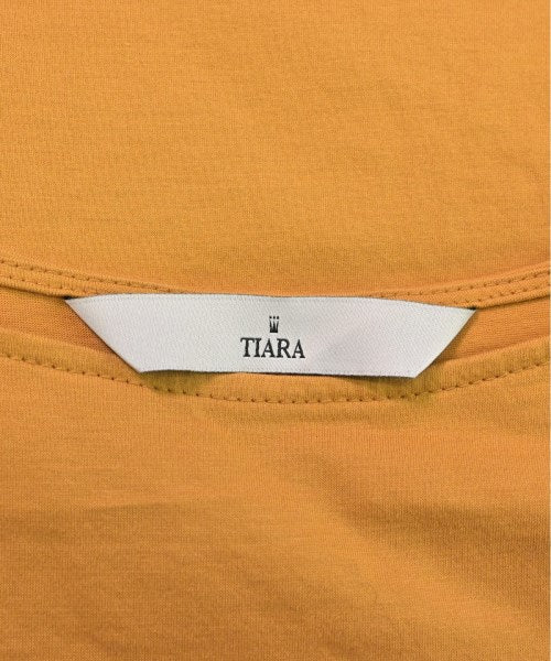 Tiara เสื้อยืด/เสื้อท็อปส์