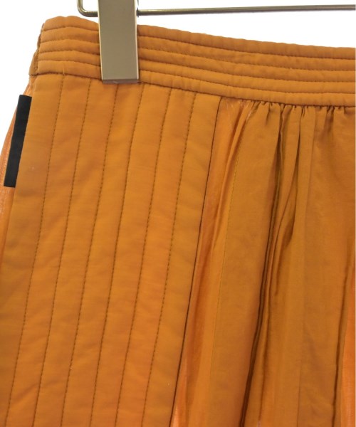 1% Long/Maxi length skirts
