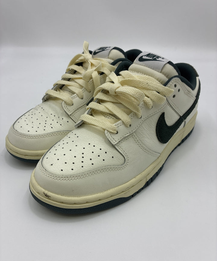 NIKE รองเท้า