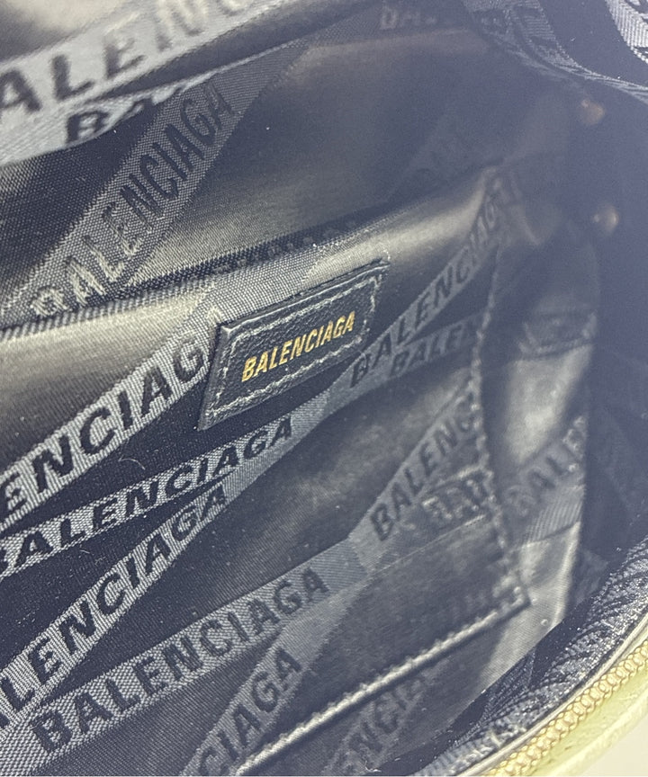 BALENCIAGA กระเป๋าสะพาย