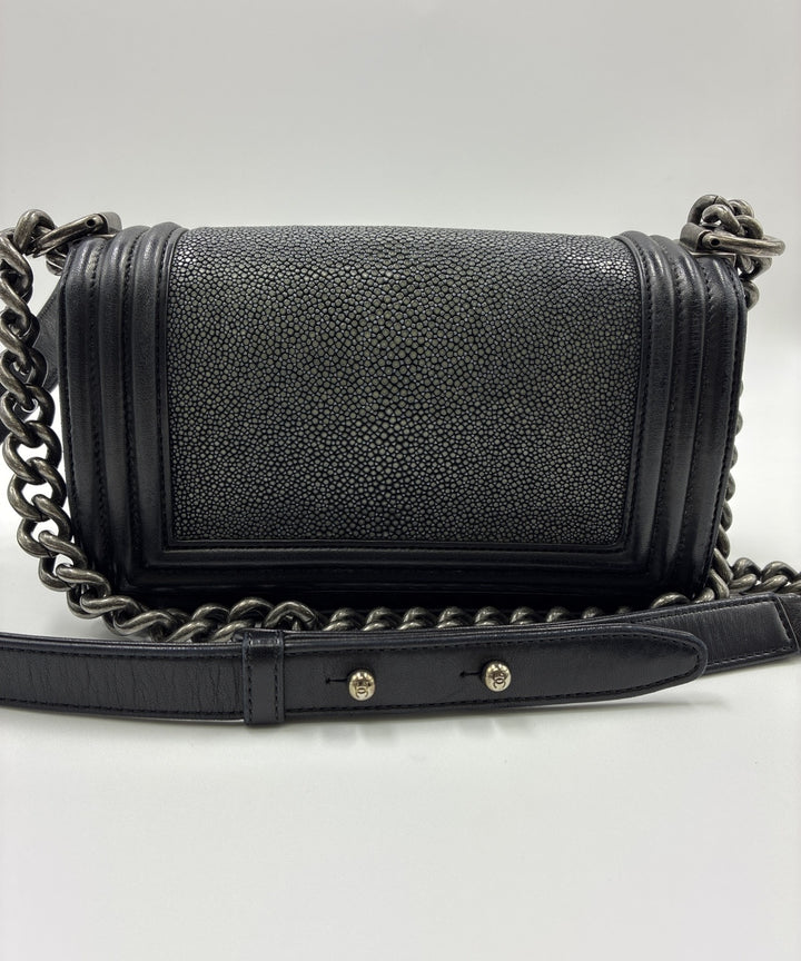CHANEL กระเป๋าสะพาย