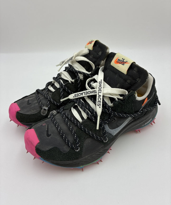 NIKE รองเท้าผ้าใบ