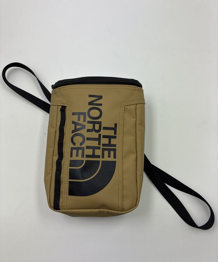 THE NORTH FACE กระเป๋าสะพาย
