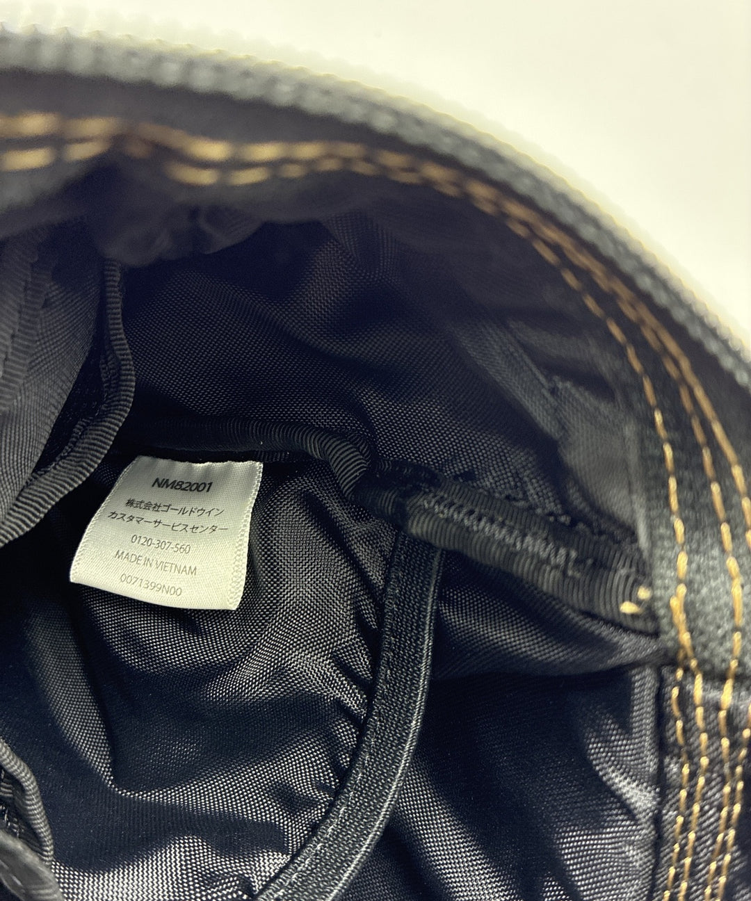 THE NORTH FACE กระเป๋าสะพาย