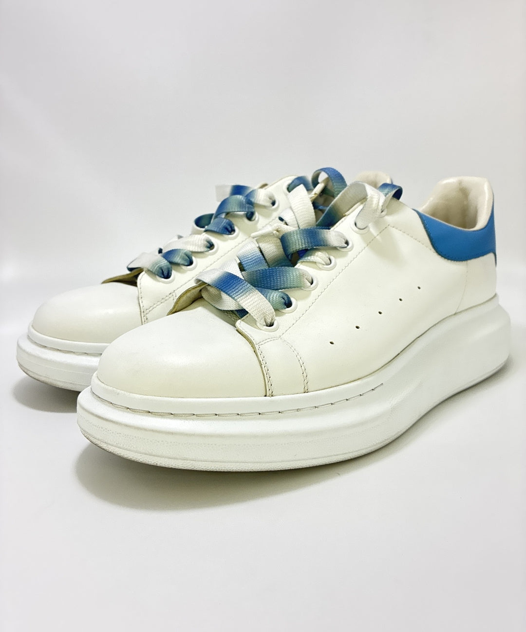 ALEXANDER MCQUEEN รองเท้าผ้าใบ