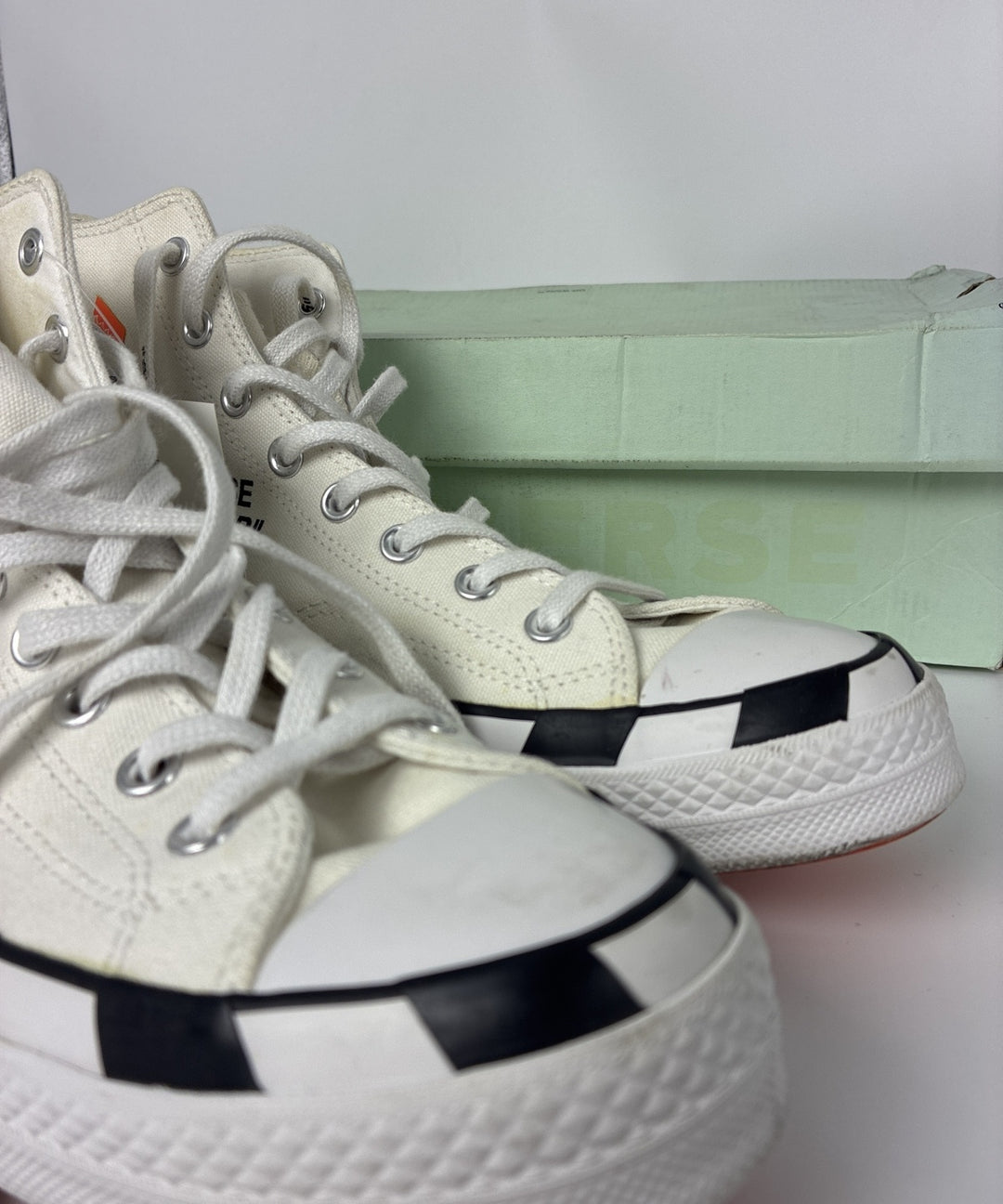 CONVERSE รองเท้าผ้าใบ