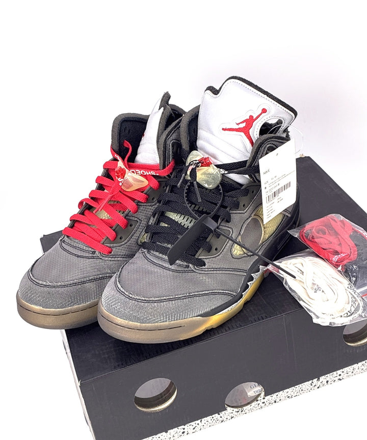 NIKE รองเท้าผ้าใบ