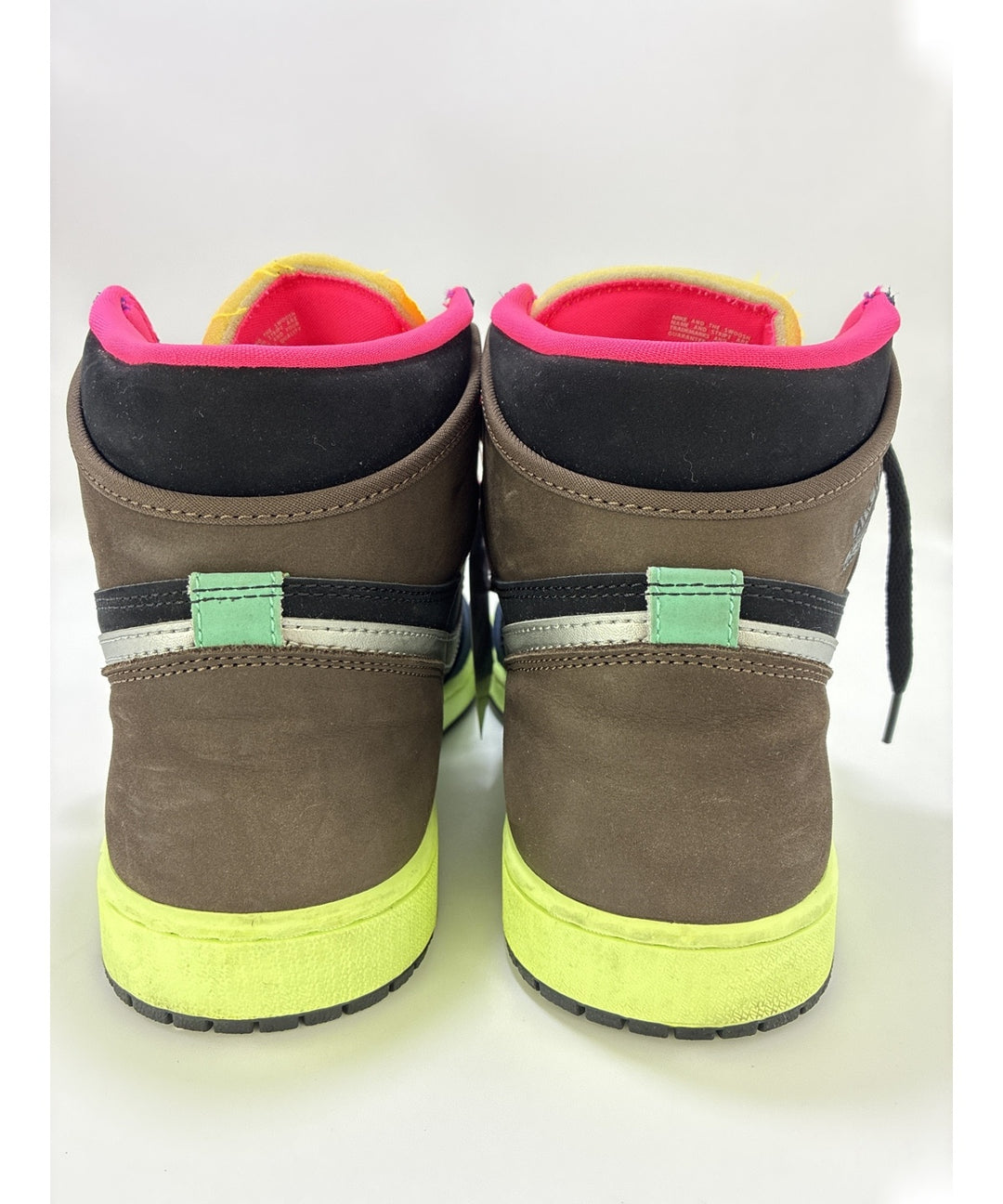 NIKE รองเท้าผ้าใบ