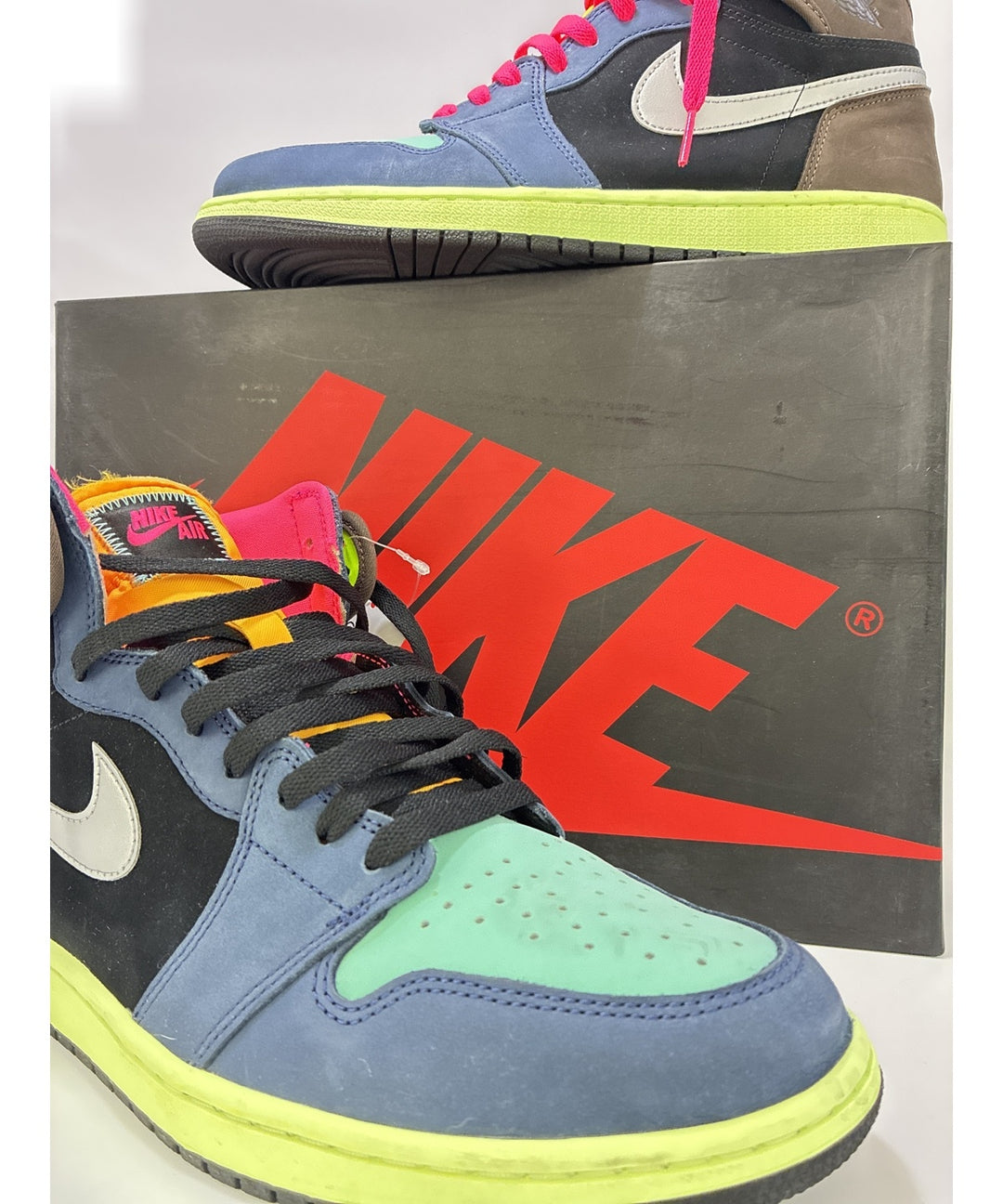 NIKE รองเท้าผ้าใบ