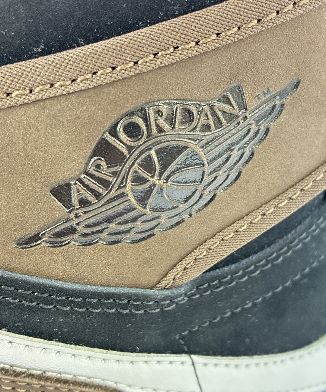 NIKE รองเท้าผ้าใบ