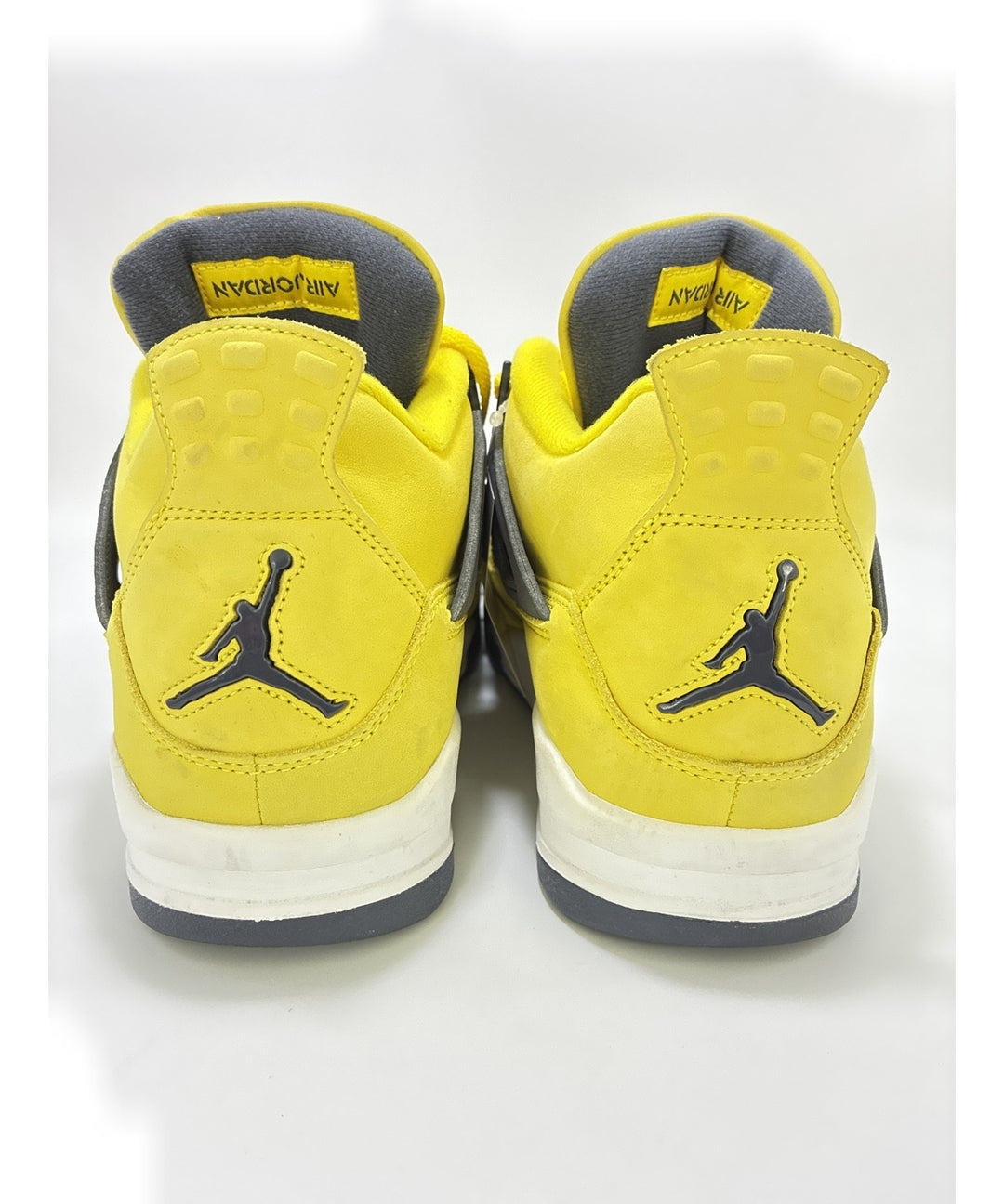 NIKE รองเท้าผ้าใบ