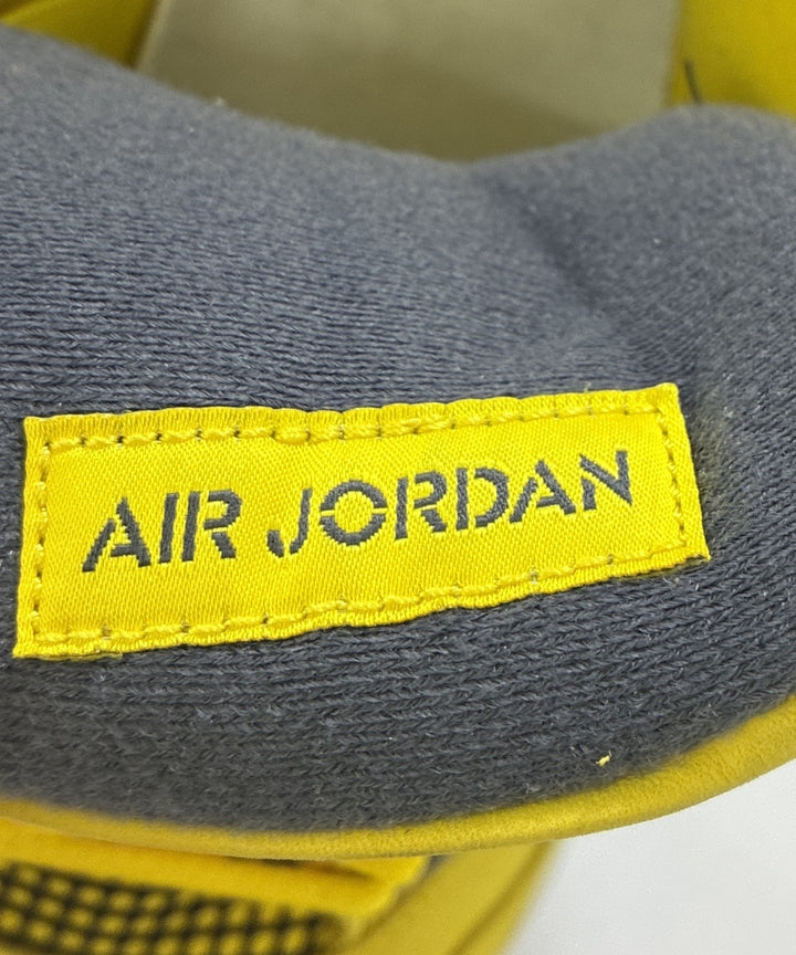 NIKE รองเท้าผ้าใบ